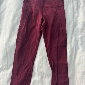 Athleta Salutation High Rise Burgundy/Maroon Capri with Pockets